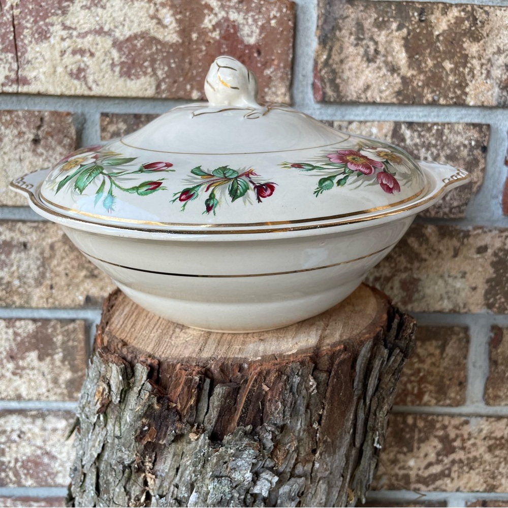 Antique John Maddock & Sons Royal Vitreous Covered Dish Excellent Condition!